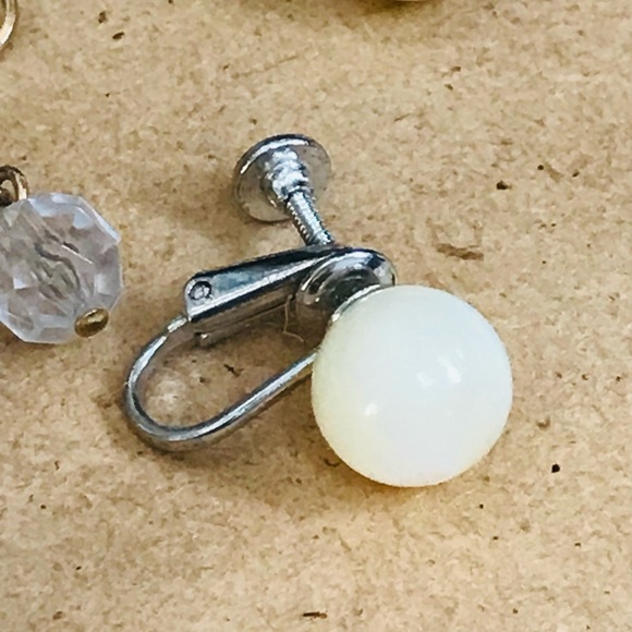 Lot of 3 Vintage Pearl Rhinestone Moonglow Clip-On Earrings Dangle Cluster - Picture 6 of 11